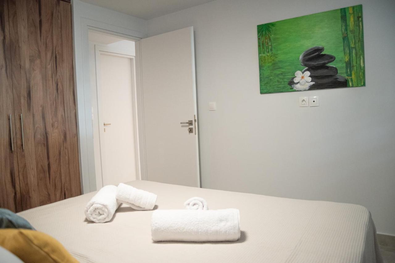 Ferienwohnung Naiads Nest - The Garden Gem Varkiza Exterior foto